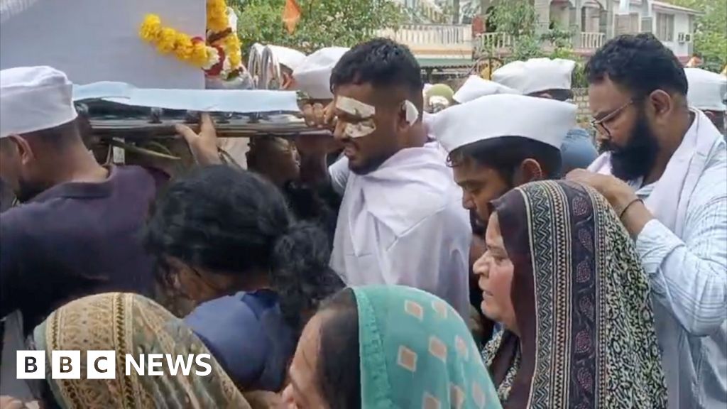 Air India: Lone survivor lays bro to relax at psychological funeral