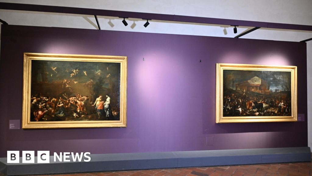 Uffizi gallery portrait allegedly damaged by visitor taking selfie