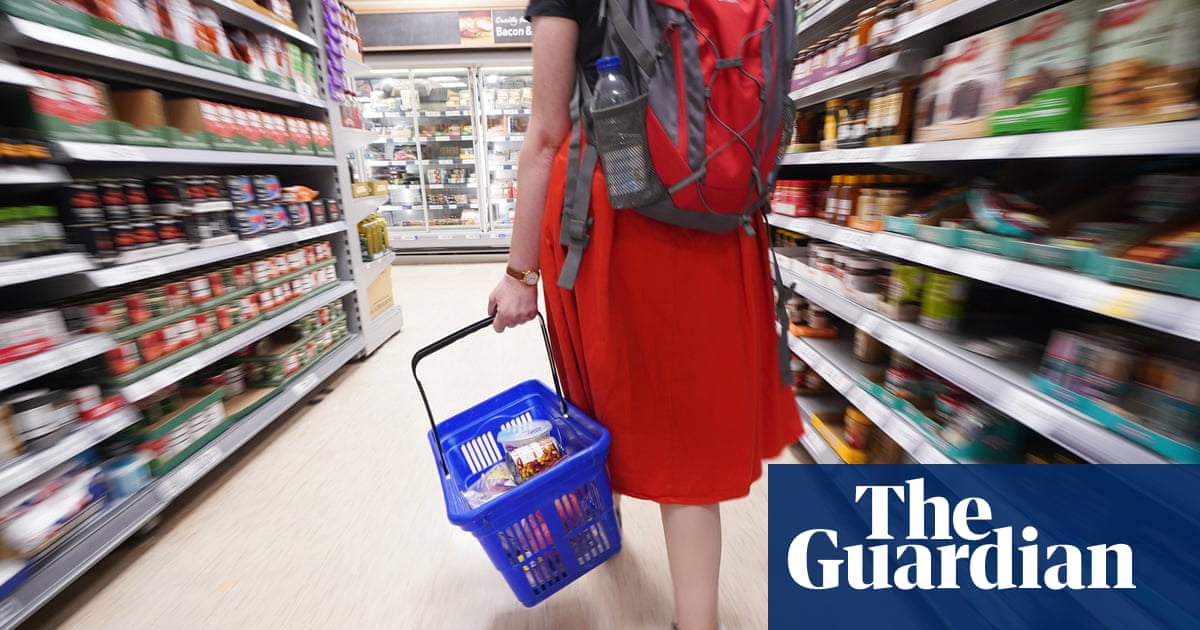 UK households hit by squeeze on living standards despite fastest growth in G7
