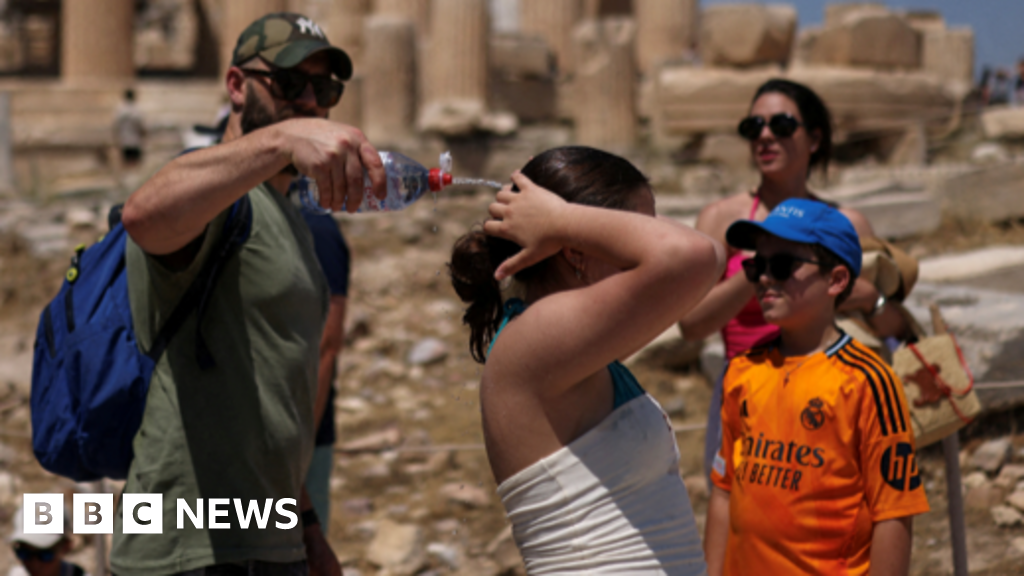 Southern Europe swelters as heatwave spreads