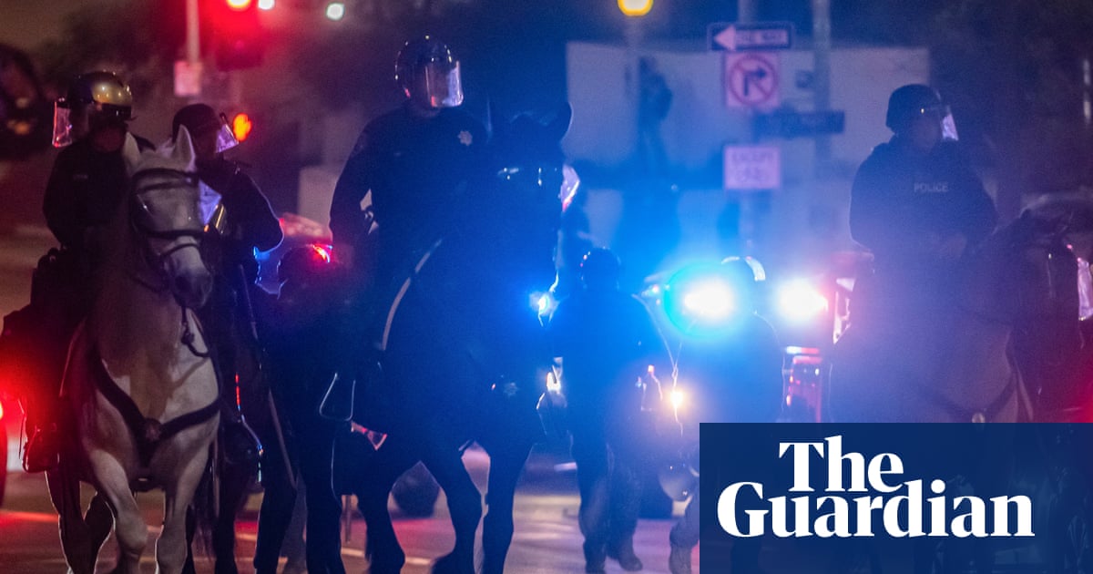 Mass arrests in LA after protesters defied overnight curfew