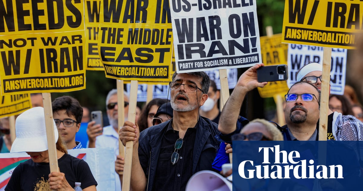 Trump news at a glance: president equivocates on Iran as US split over intervention