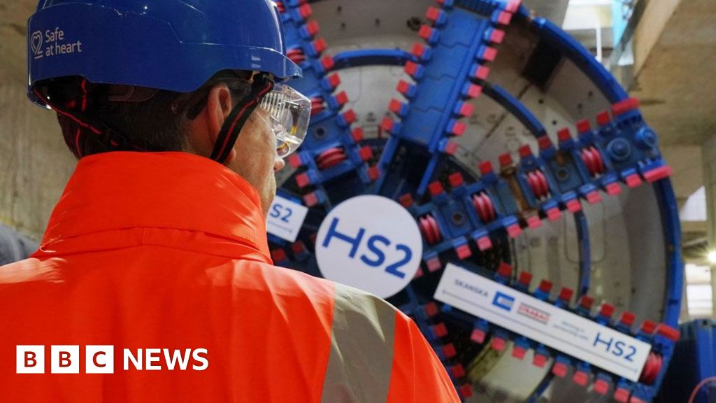 Opening of HS2 line set to be delayed beyond 2033
