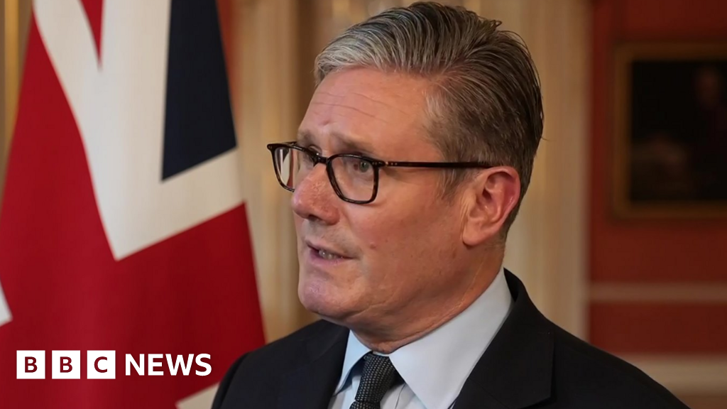 Starmer urges Iran and Israel to 'step back' after strikes targeting Tehran