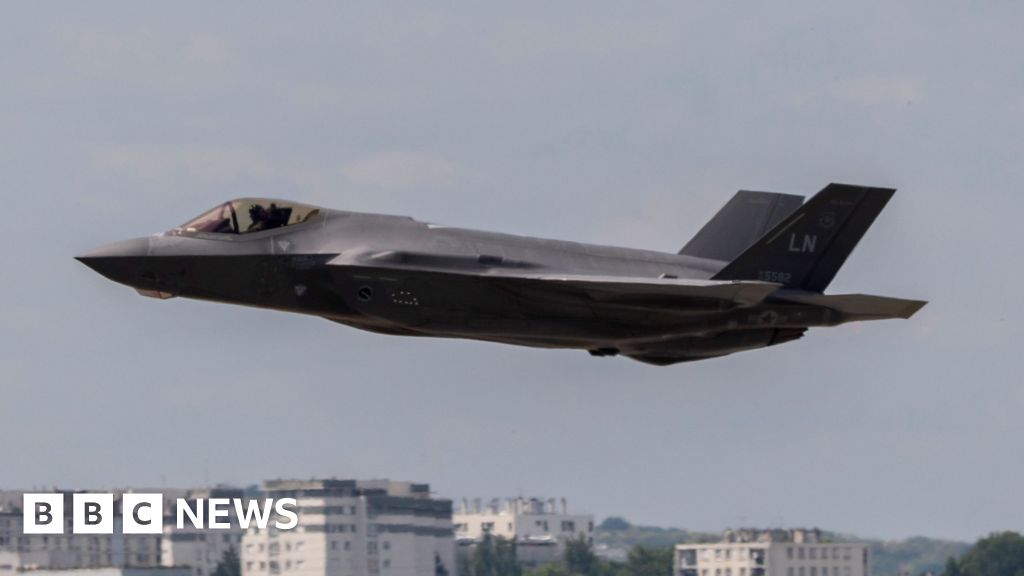 UK to purchase nuclear-carrying fighter jets