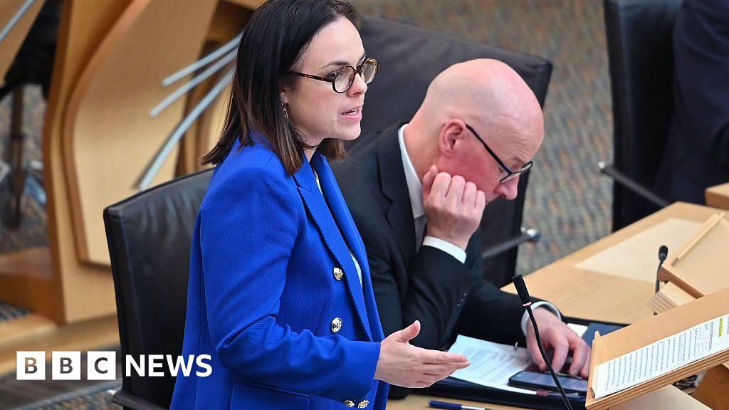 Scottish government to remove WhatsApp from phones