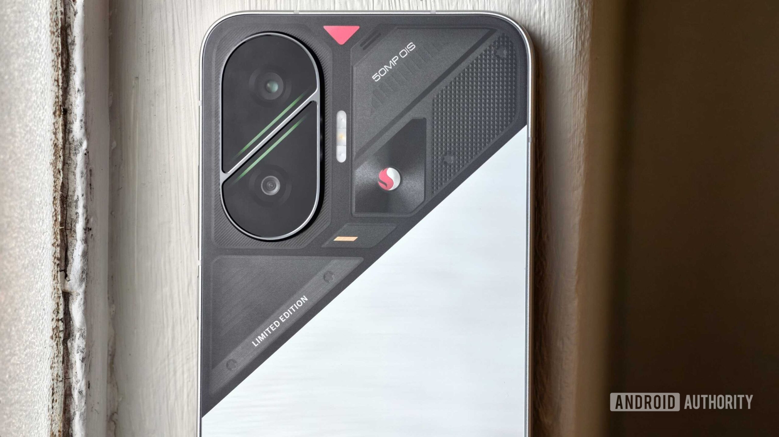 The POCO F7, complete with Snapdragon logo.