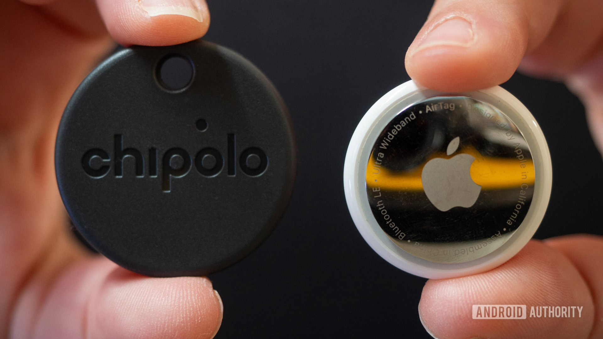 apple airtag chipolo bluetooth tracker black apple find my 2