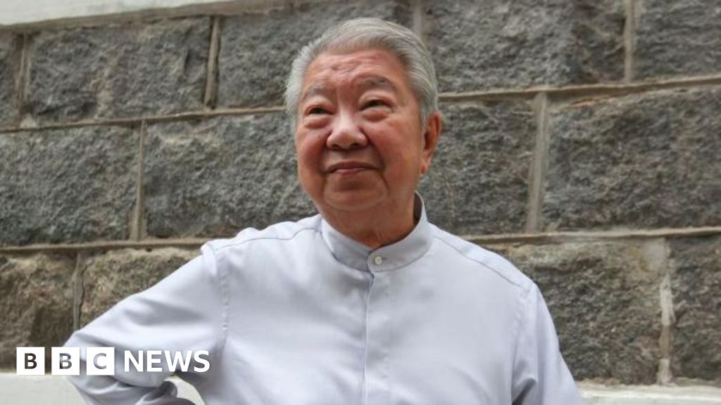 Chua Lam: Renowned Hong Kong-based food critic dies at 83