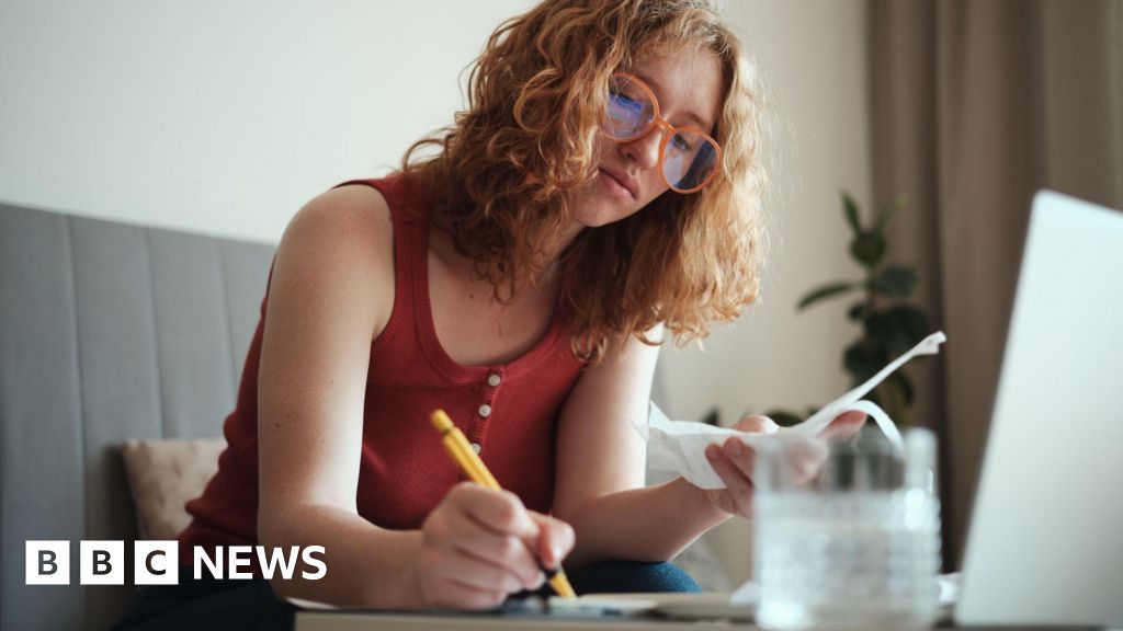 Bank of England expected to hold interest rates