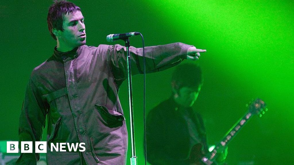 Ticket touts employing workers to bulk-buy for concerts