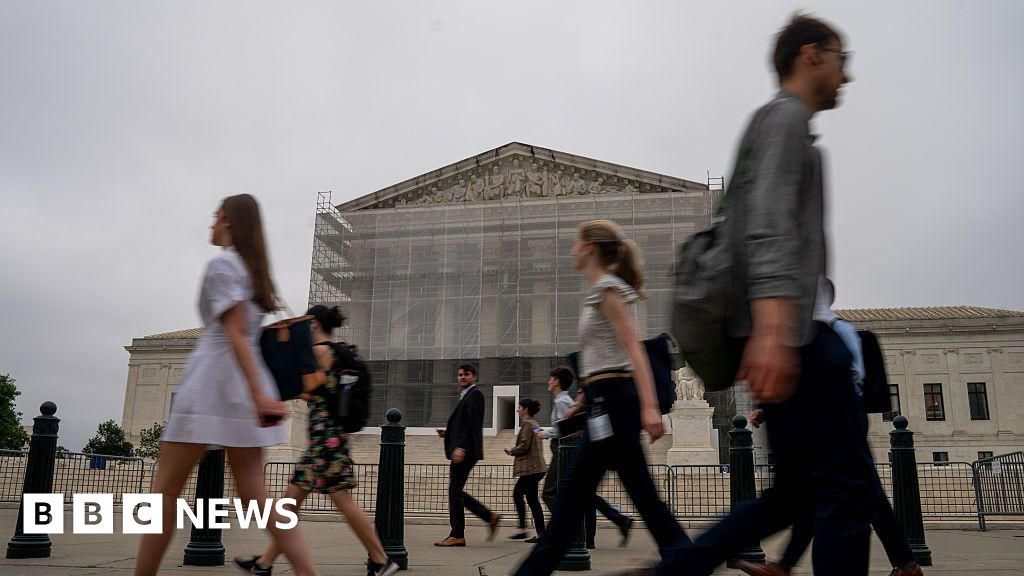 Supreme Court curbs judges' power to block Trump's orders in birthright citizenship case