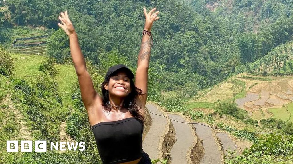 Rescuers search for Brazilian tourist on Indonesian volcano