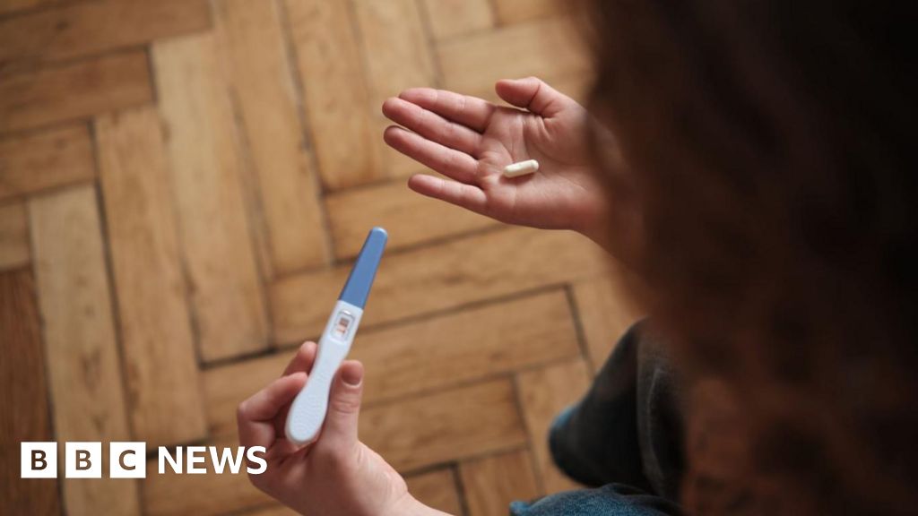 MPs debate rival bids to decriminalise abortion