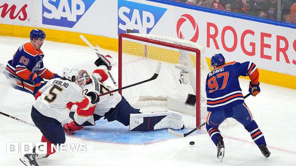 Can Canada break its ice hockey curse?