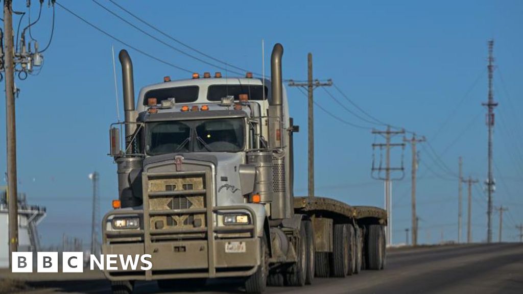 Trucking's uneasy relationship with new tech