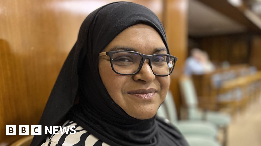 ‘Pity’ yells ring out in council asylum argument