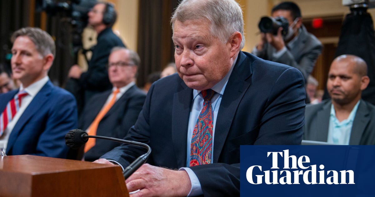 John Roberts criticized by conservative ex-judge for ‘unforgivable reticence’ about Trump