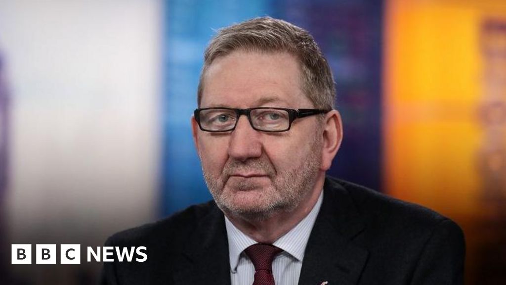 Union boss McCluskey took private jet flights arranged by building firm, report finds