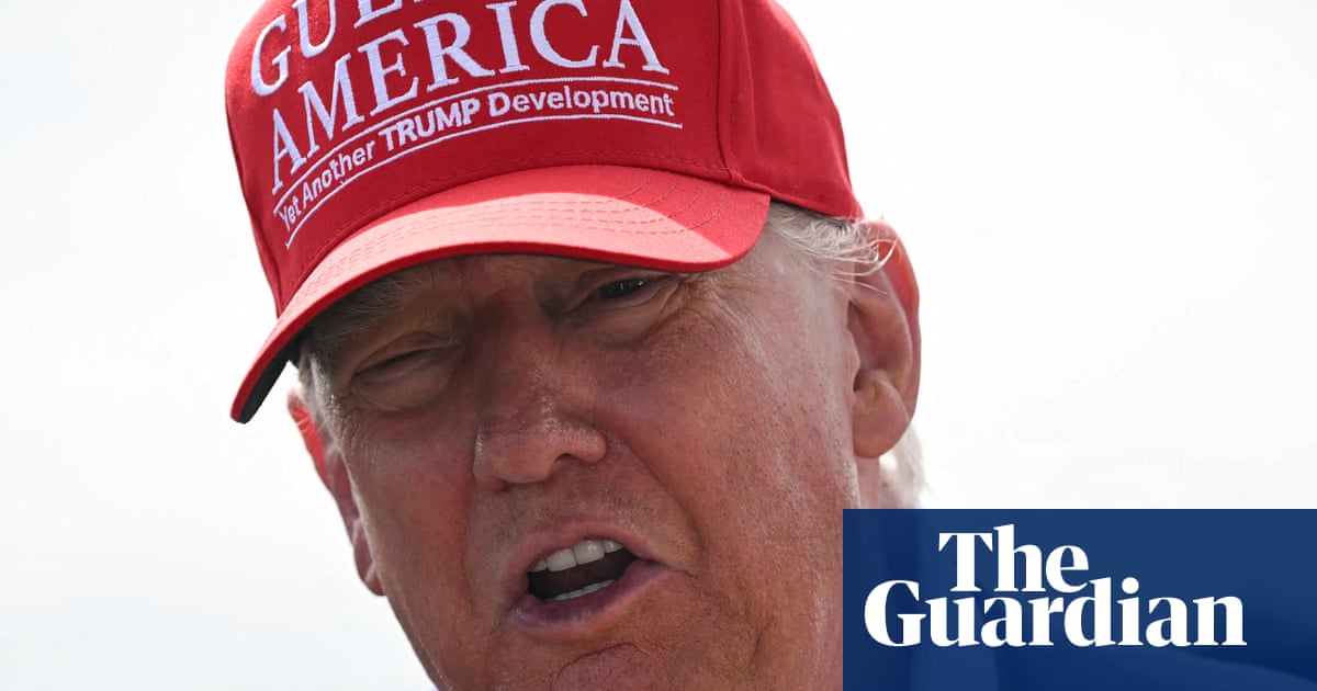 Donald Trump announces 30% tariffs on goods from the EU and Mexico