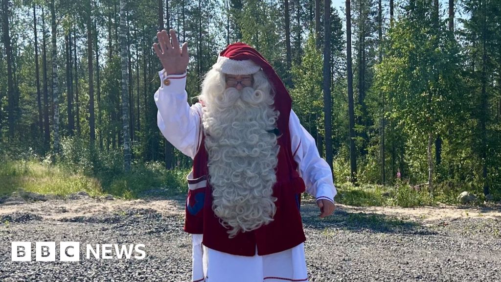 Also warm for Santa as Lapland give in document heatwave