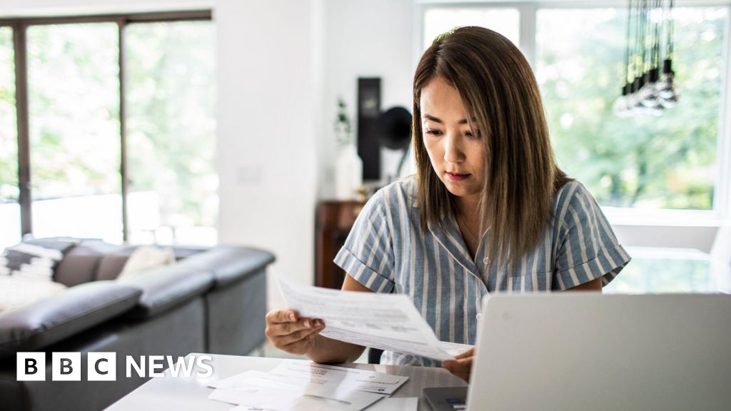 Plans to cut cash Isa tax-free allowance on hold