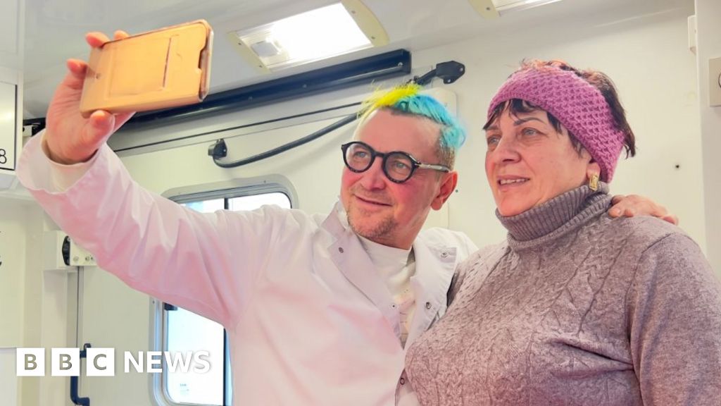 The doctor fighting for women's health on Ukraine's front line