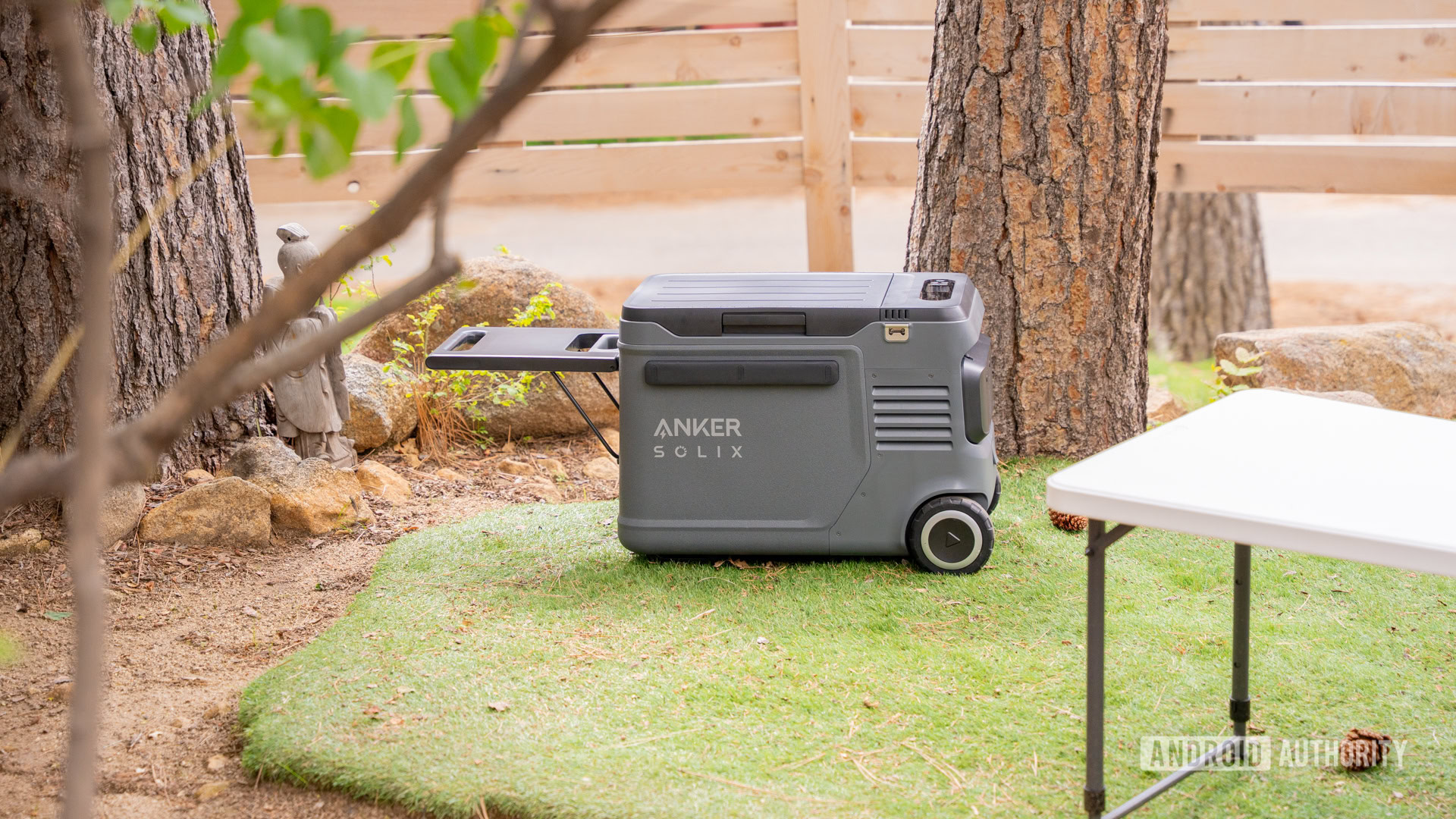 Anker SOLIX EverFrost 2 40L with handle:table propped up 4