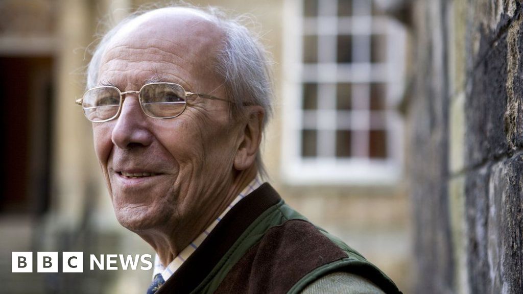 Norman Tebbit: Outspoken hero of the Conservative political right