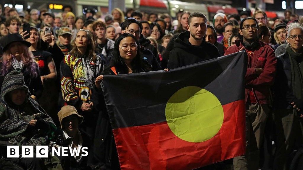 Police officer who shot Aboriginal teen was 'racist', inquest finds