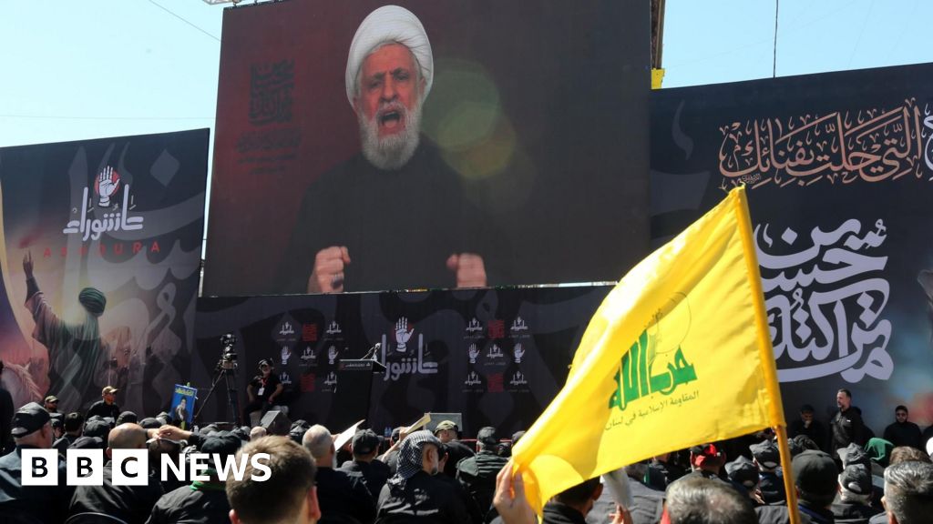 Israeli strikes eliminate 12 in Lebanon’s Bekaa Valley, guv claims