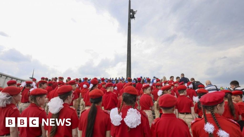 Parades, flags and songs: The campaign to force Ukrainian children to love Russia