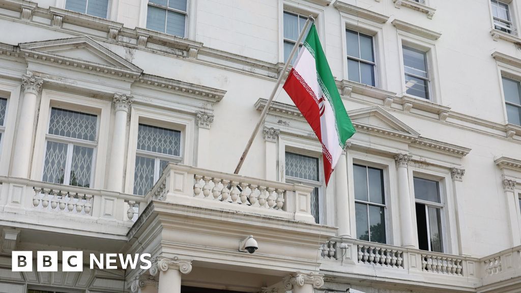 UK faces rising and unpredictable threat from Iran, report warns