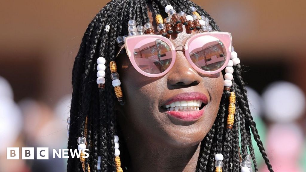 Wig ban only lasts a day in Senegal theatre after backlash