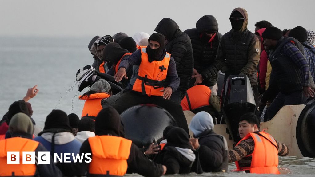 Gang leaders among first to be hit by small boat sanctions