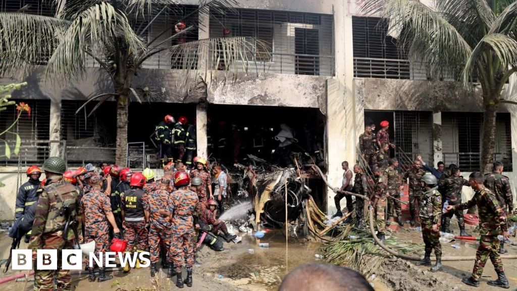 At least 16 dead after military plane crashes into Dhaka school