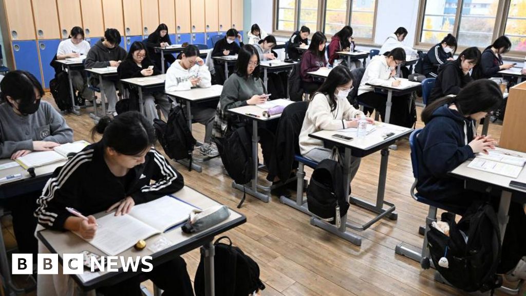 S Korea arrests teacher and parent for exam paper theft
