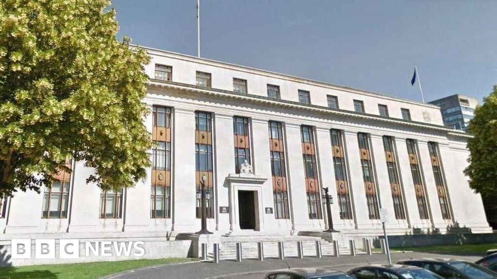 Usage workplaces or shed them, Welsh federal government personnel informed