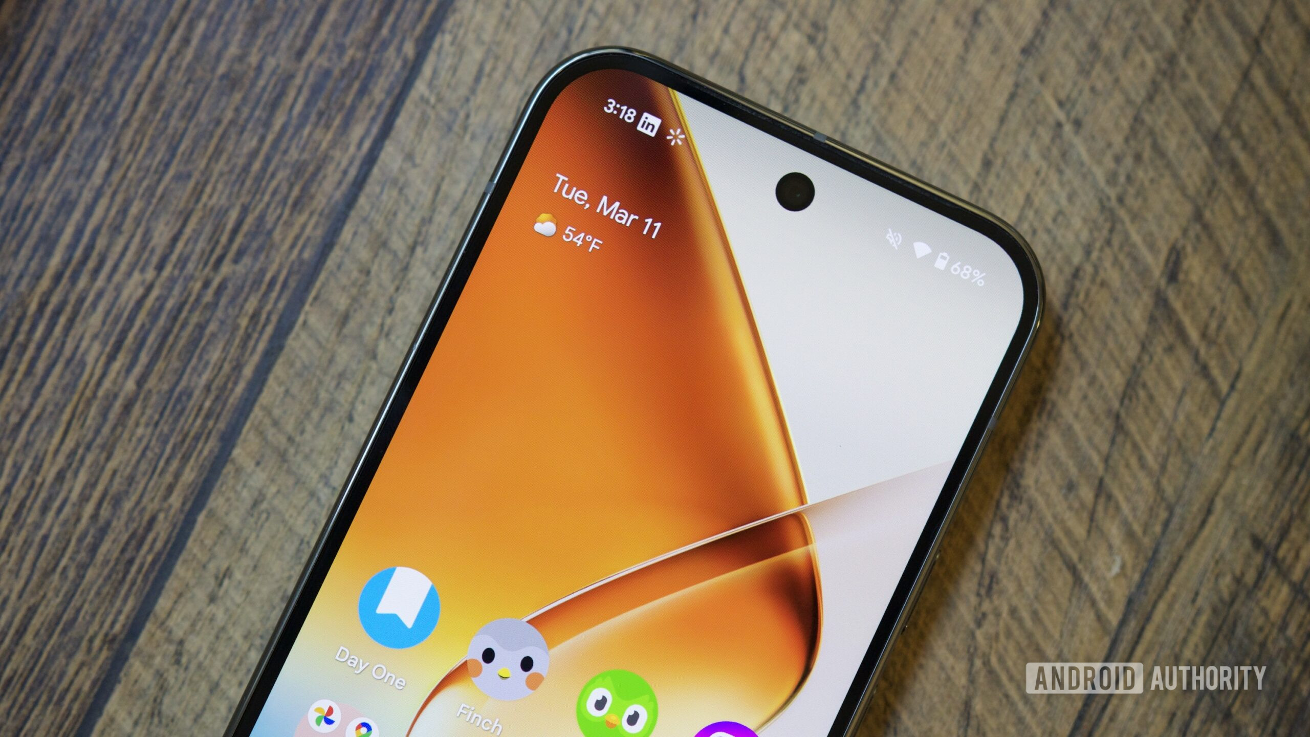 At a Glance on the Google Pixel 9 Pro.