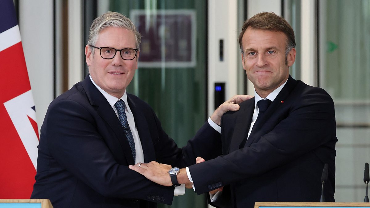 Starmer & Macron Clinch Migrant Deal