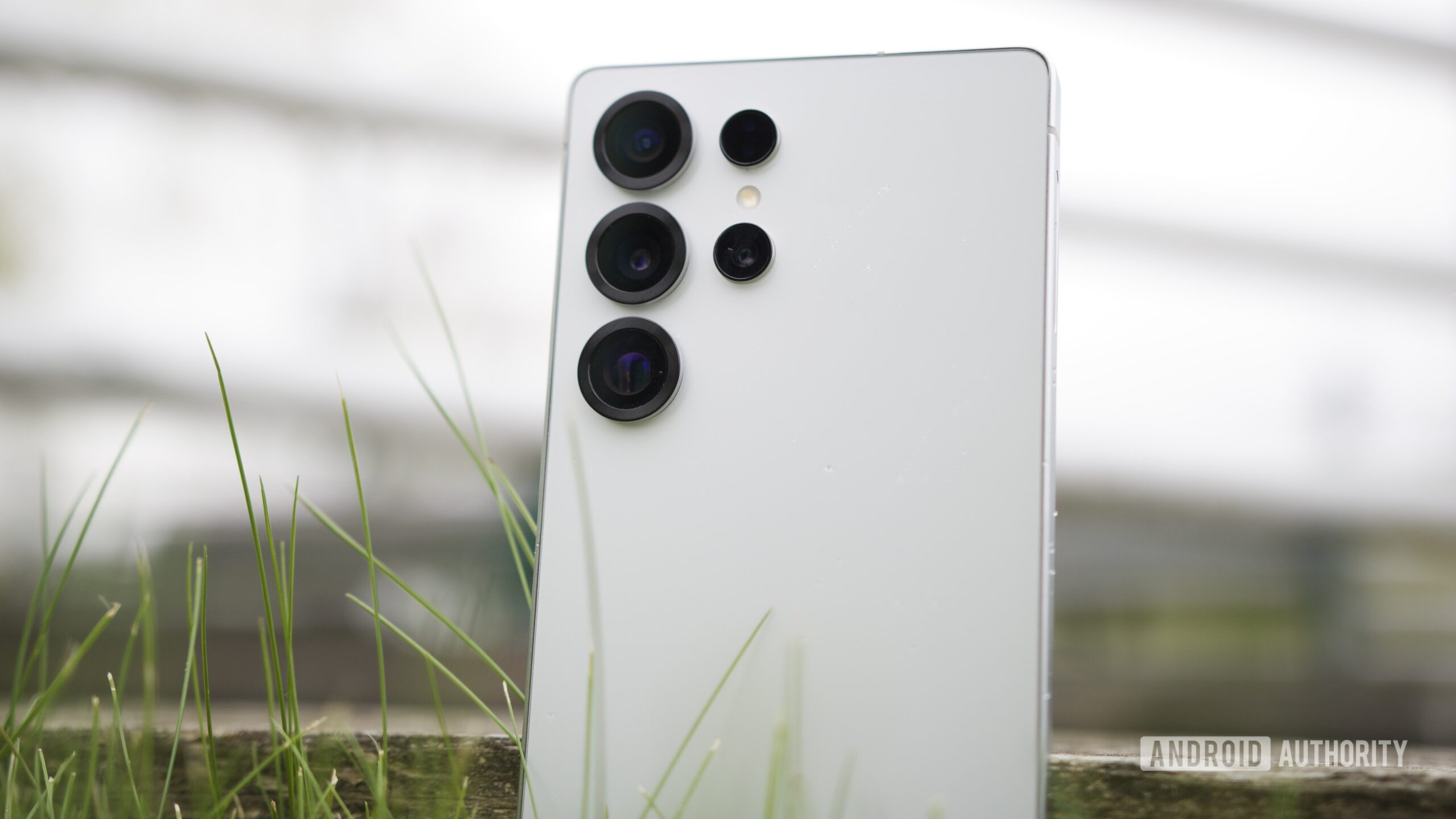 A close-up view of the rear cameras on the Samsung Galaxy S25 Ultra.